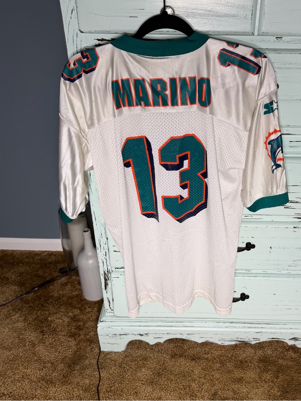 Miami Dolphins Vintage White #13 Marino Football Jersey. Size L/XL.